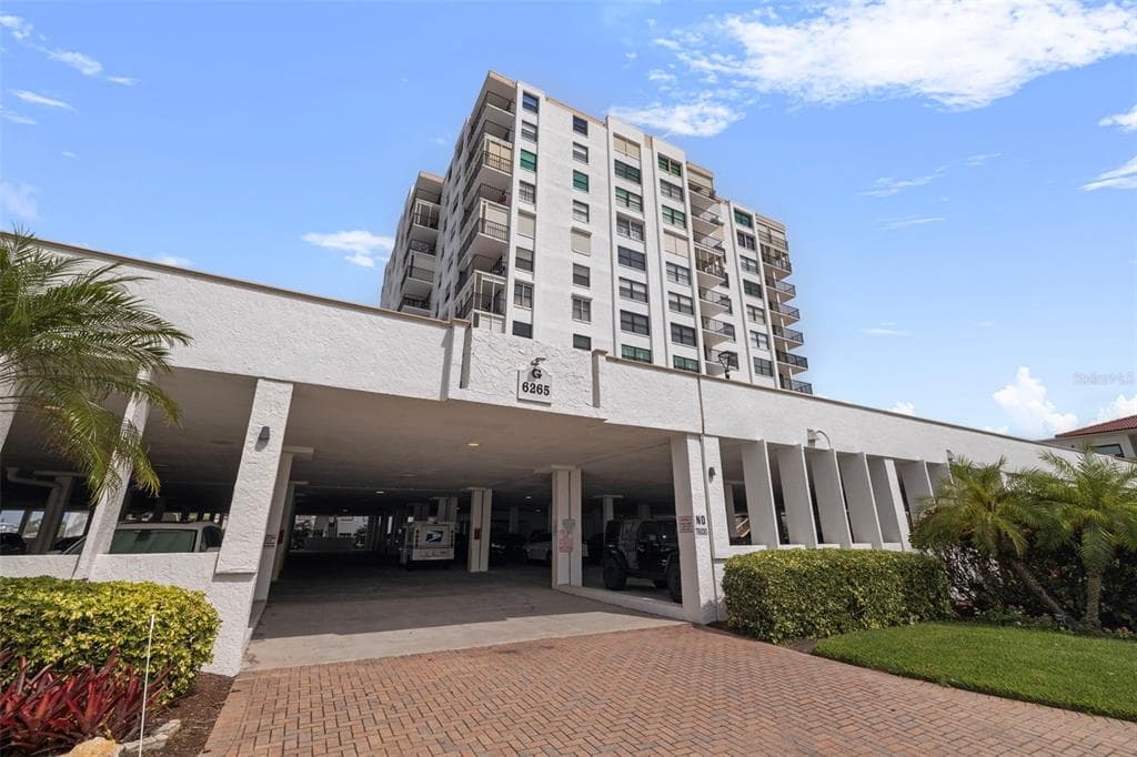6265 SUN BLVD UNIT 1207