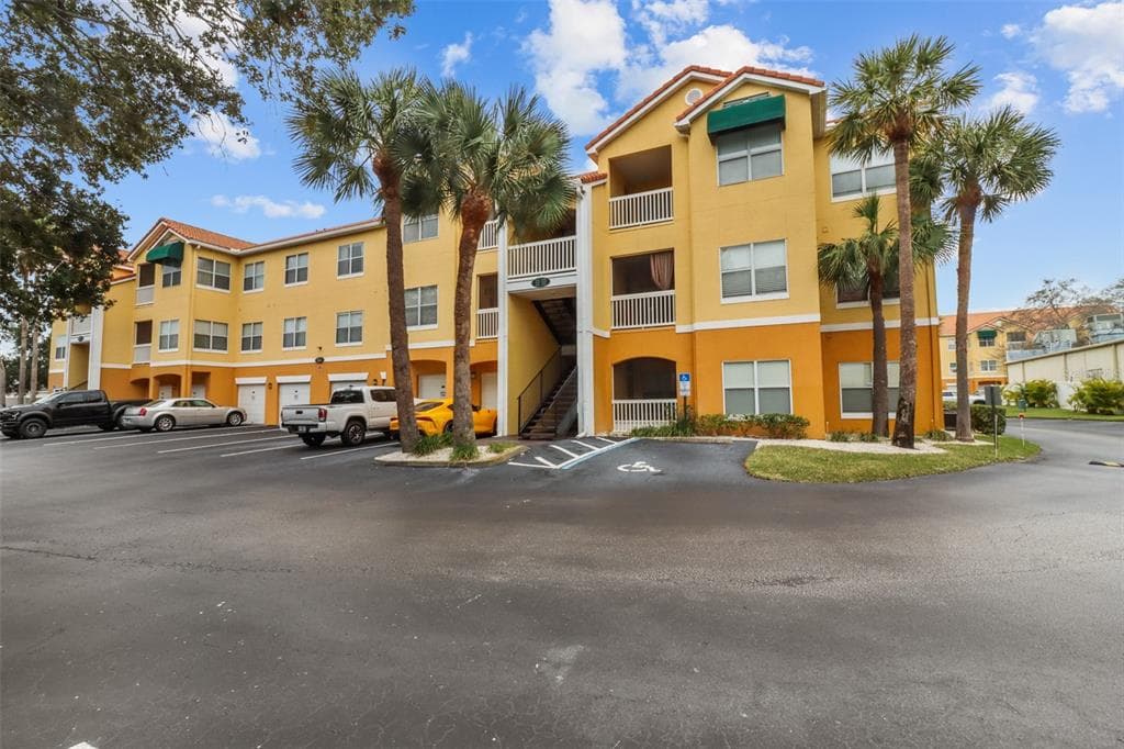 10764 70TH AVENUE UNIT 8307 SEMINOLE, FL 33772