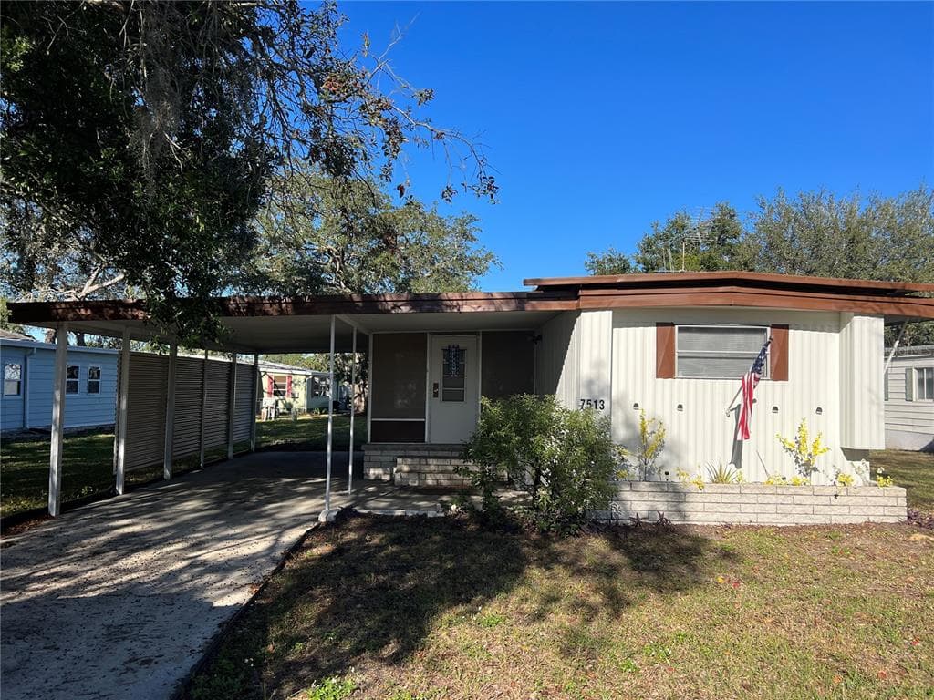 7513 HIGHPOINT BOULEVARD BROOKSVILLE, FL 34613