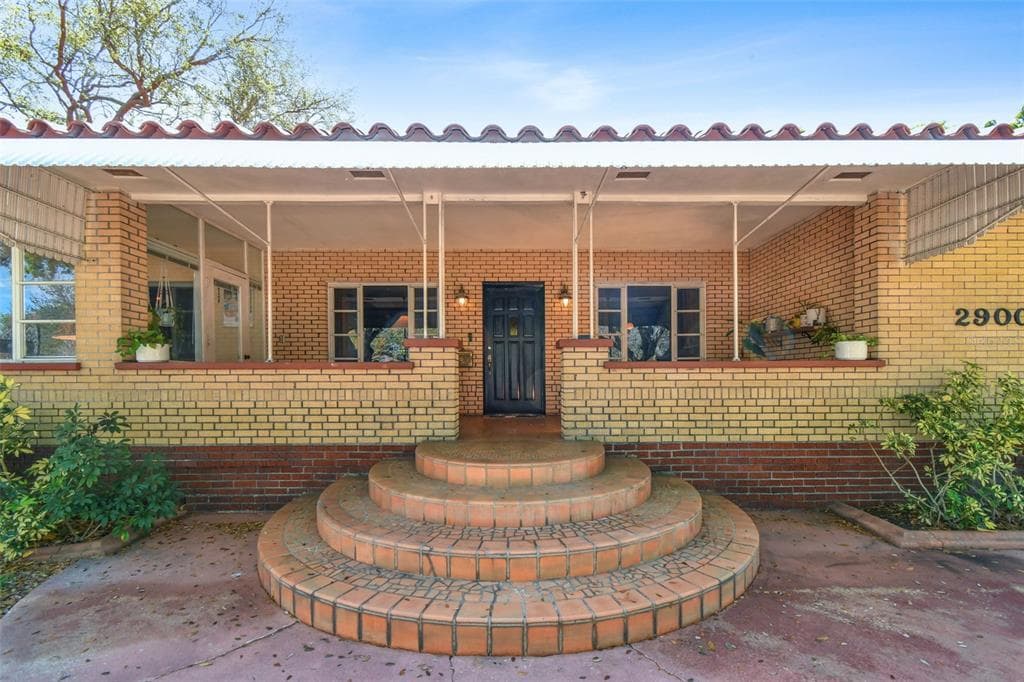2900 9TH AVENUE N ST PETERSBURG, FL 33713