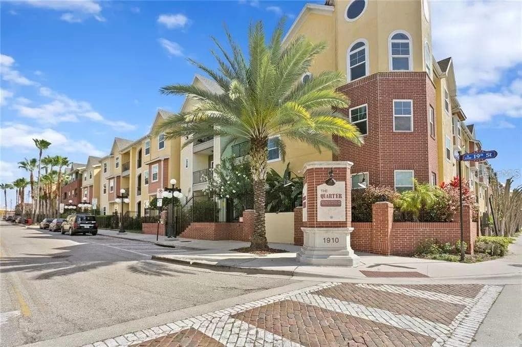 1910 E PALM AVENUE UNIT 10107 TAMPA, FL 33605
