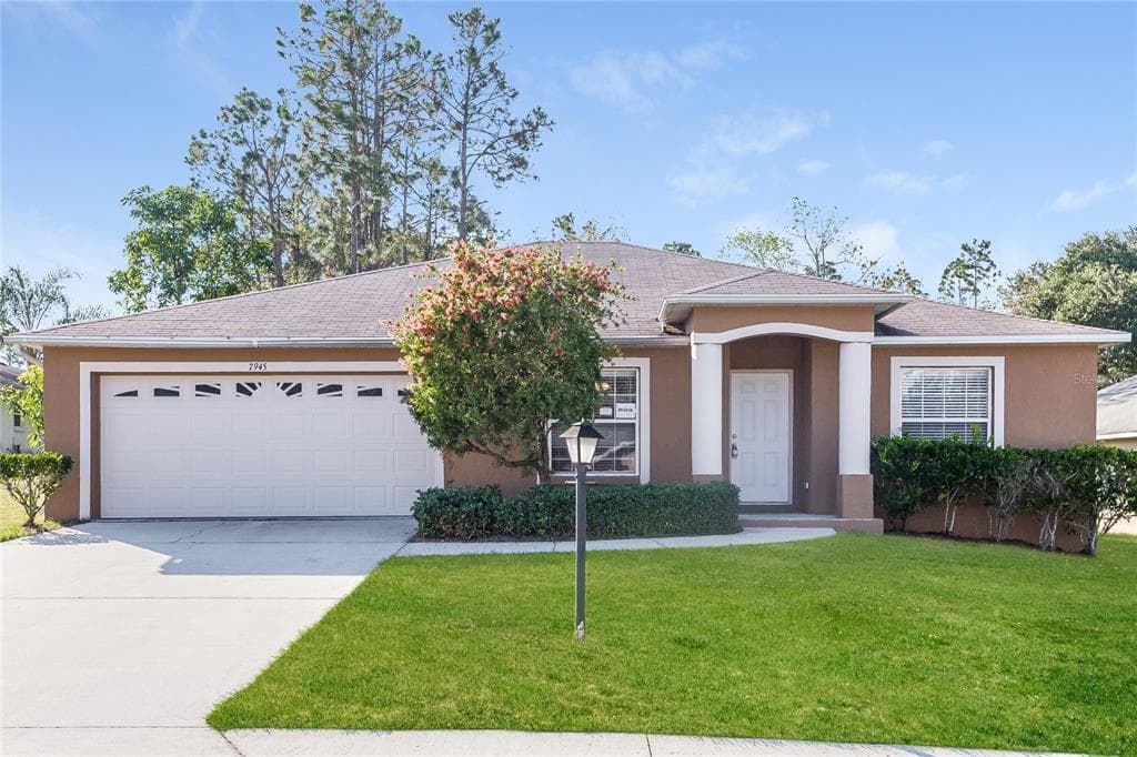 7945 SUGAR PINE BOULEVARD LAKELAND, FL 33810