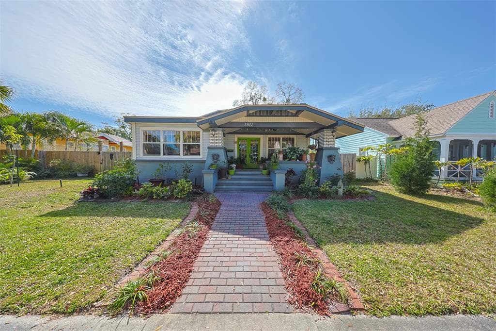 2822 BURLINGTON AVENUE N ST PETERSBURG, FL 33713