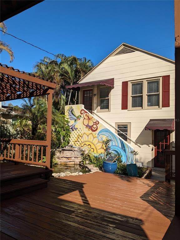 145 1/2 29TH AVENUE N ST PETERSBURG, FL 33704
