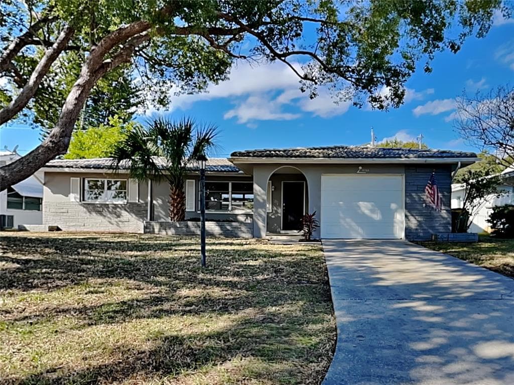 2166 TIMBER LANE CLEARWATER, FL 33763