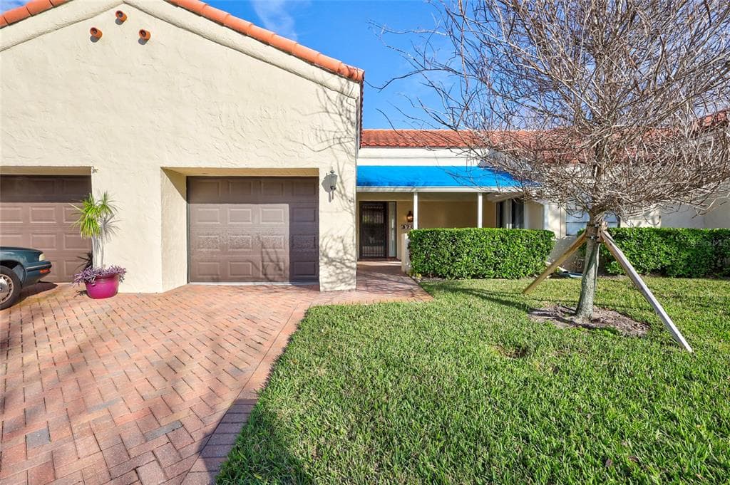 8705 41ST STREET N PINELLAS PARK, FL 33782