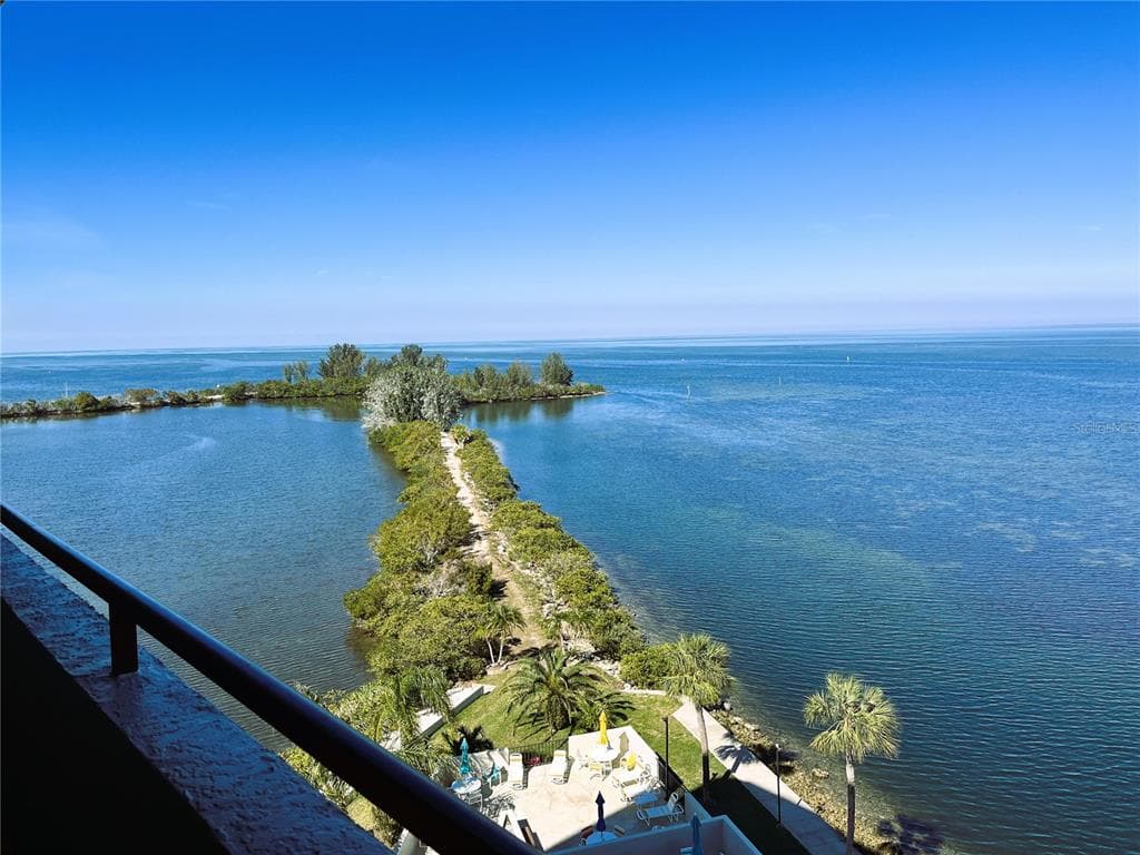 6035 SEA RANCH DRIVE UNIT 702 HUDSON, FL 34667