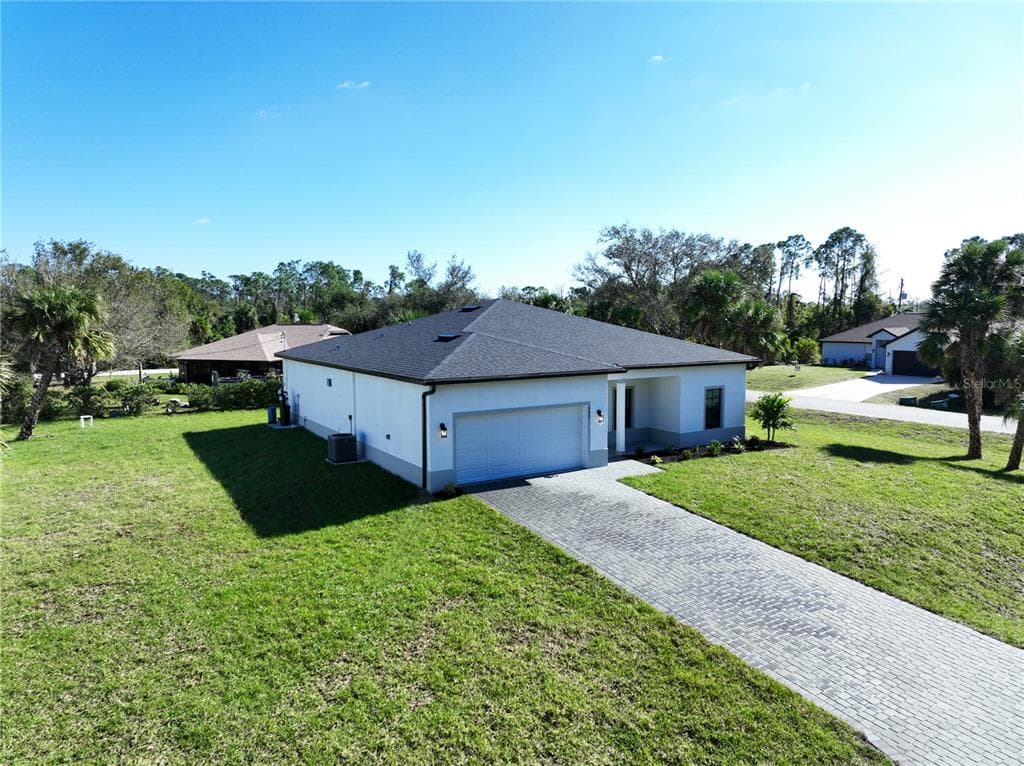 302 WELLS AVENUE LEHIGH ACRES, FL 33936