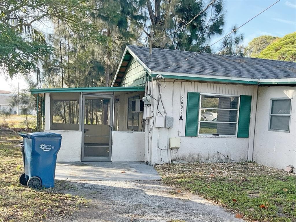 2609 35TH AVENUE W UNIT A BRADENTON, FL 34205