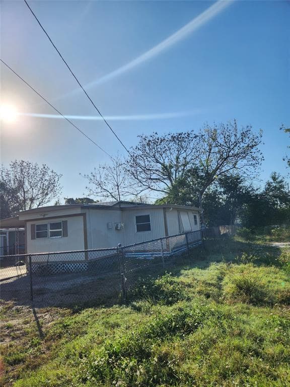 7302 QUIET LANE