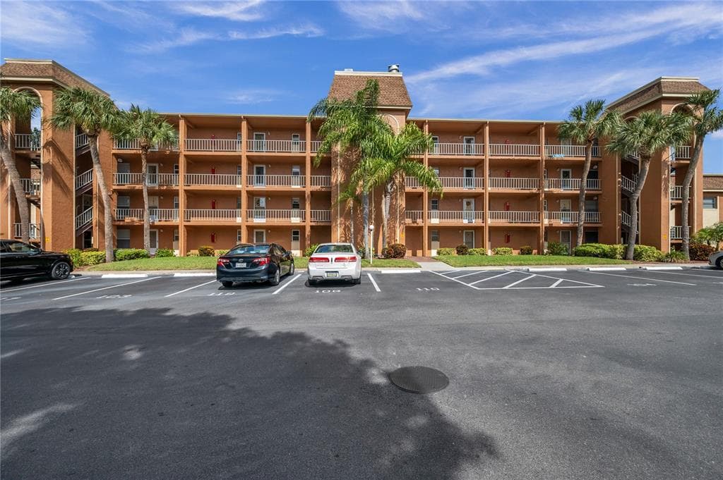 12760 INDIAN ROCKS ROAD UNIT 109 LARGO, FL 33774