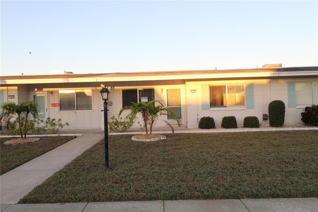 716 AUGUSTA DRIVE SUN CITY CENTER, FL 33573