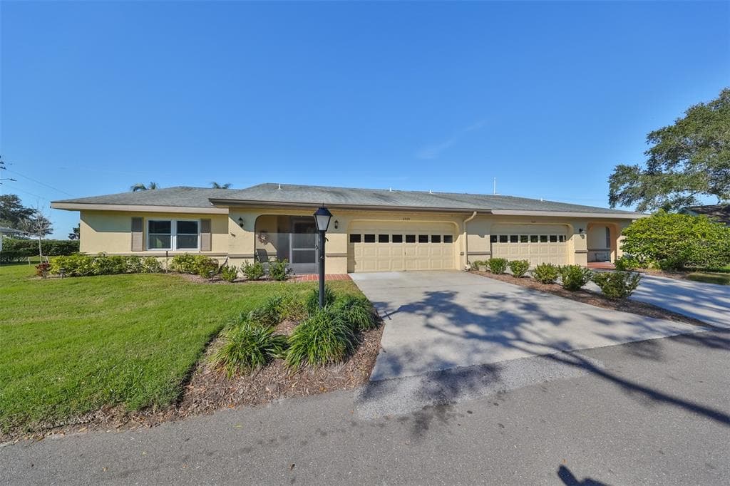 2323 LANCASTER DRIVE UNIT 5 SUN CITY CENTER, FL 33573