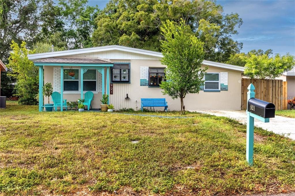 921 14TH AVENUE NW LARGO, FL 33770