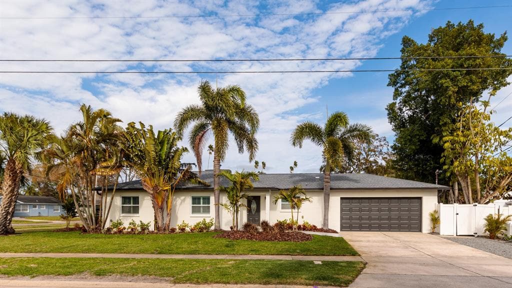 1714 BAYOU GRANDE BOULEVARD NE ST PETERSBURG, FL 33703