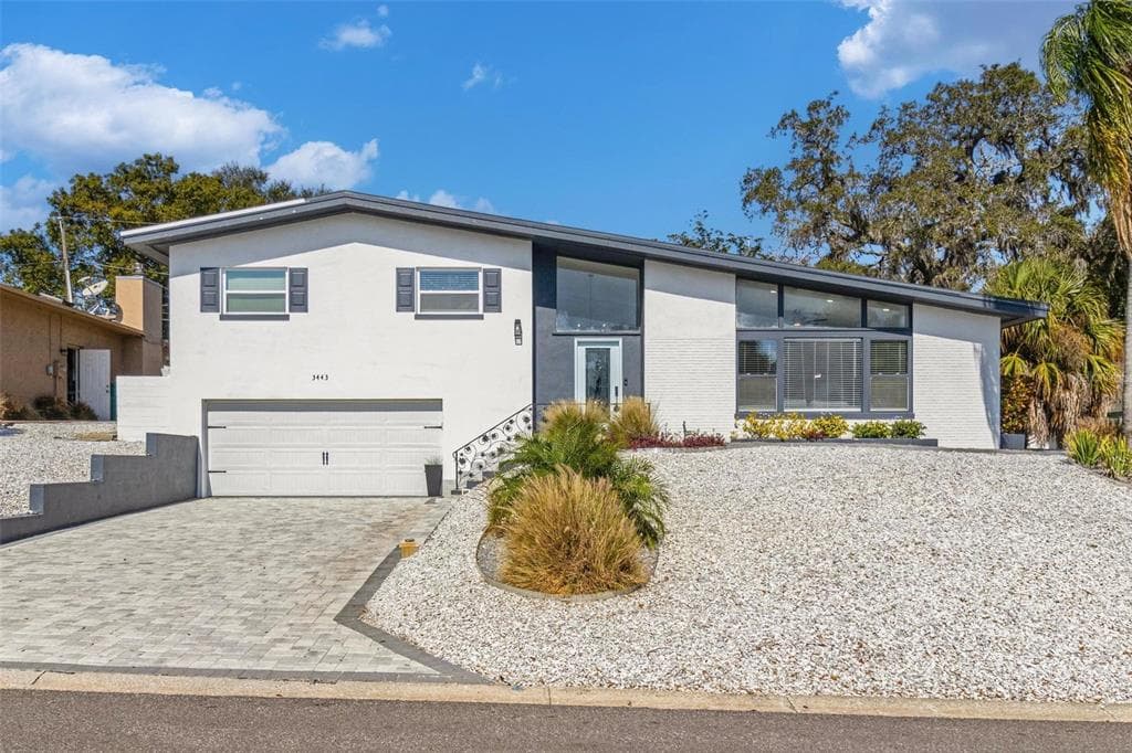 3443 HIGH BLUFF DRIVE LARGO, FL 33770