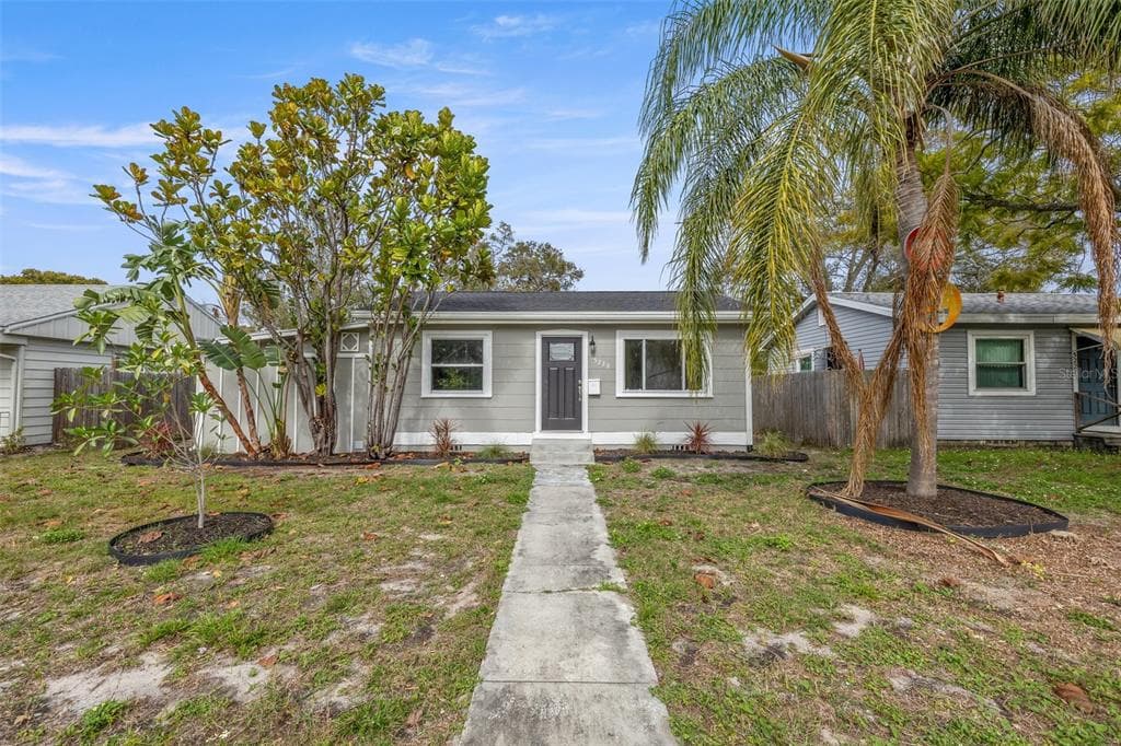 5229 5TH AVENUE N ST PETERSBURG, FL 33710