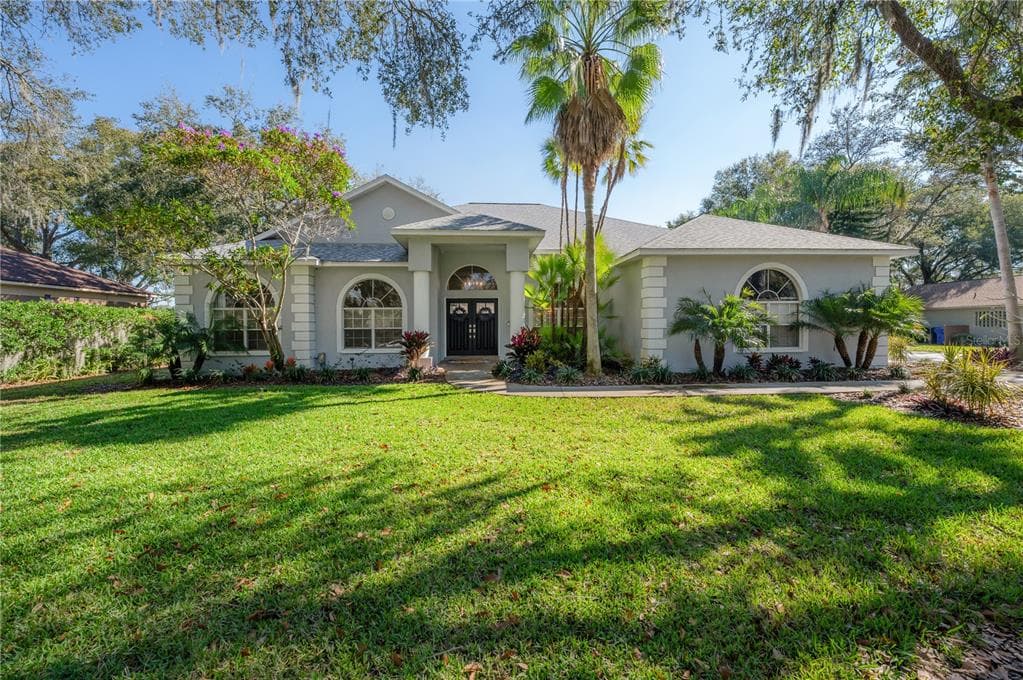 8902 EAGLE WATCH DRIVE RIVERVIEW, FL 33578