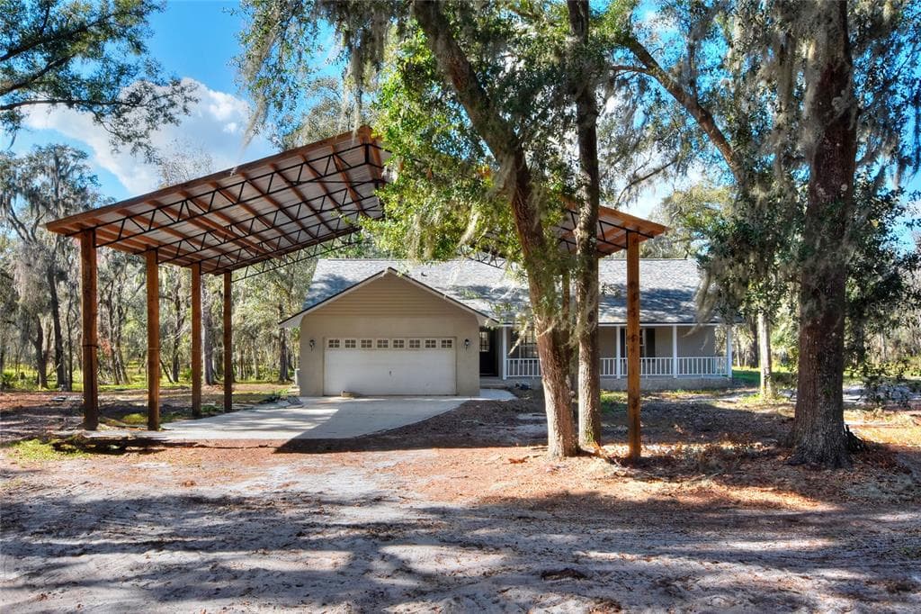 8417 SOUTHWOOD PINES STREET LITHIA, FL 33547