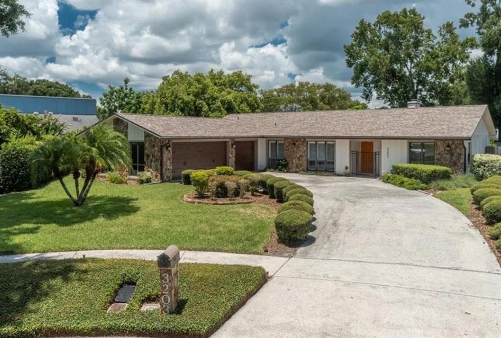 3203 STONEYBROOK LANE TAMPA, FL 33618