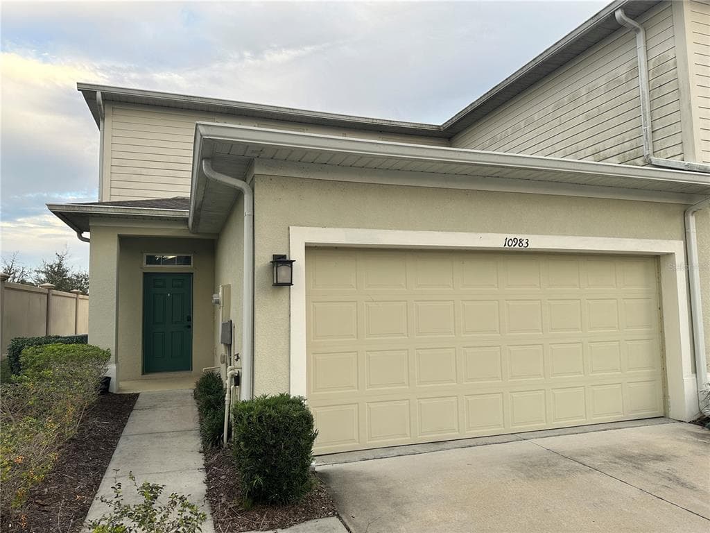 10983 VERAWOOD DRIVE RIVERVIEW, FL 33579