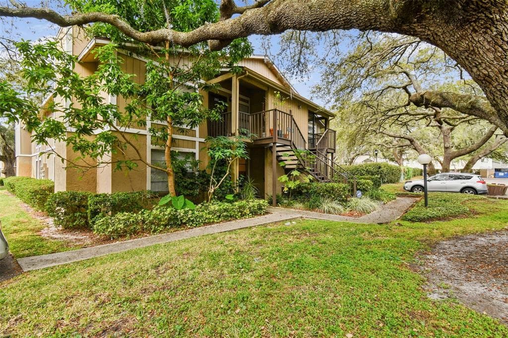 14324 HANGING MOSS CIR UNIT 102 TAMPA, FL 33613