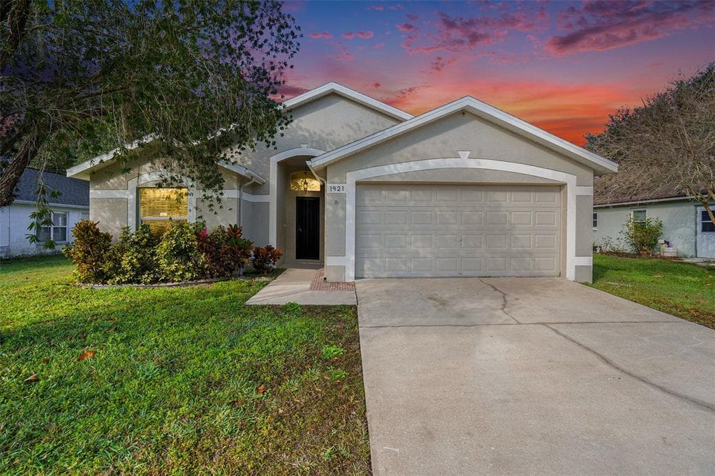 1921 TUPELO LN