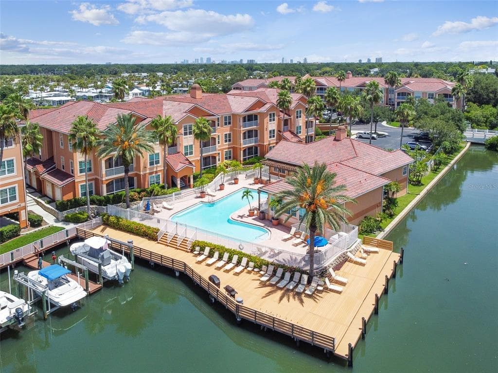 5000 CULBREATH KEY WAY UNIT 1217 TAMPA, FL 33611