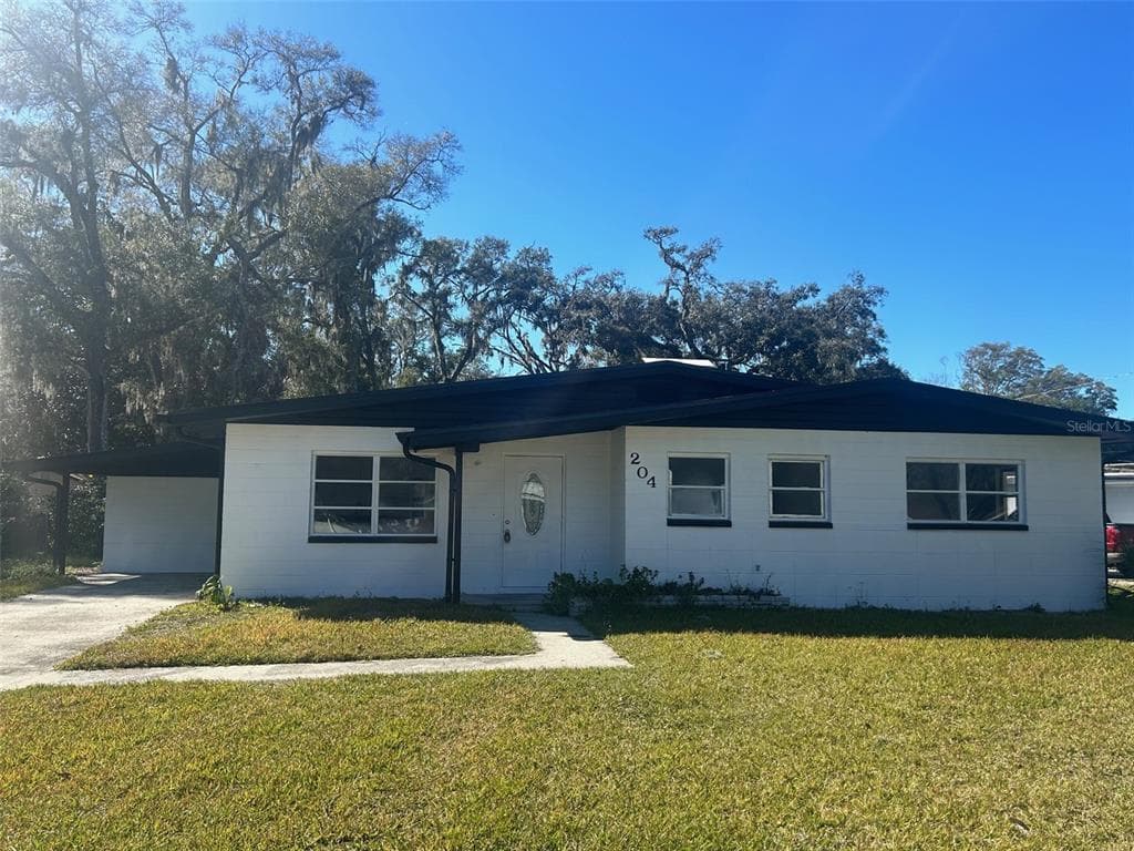 204 DOGWOOD DRIVE