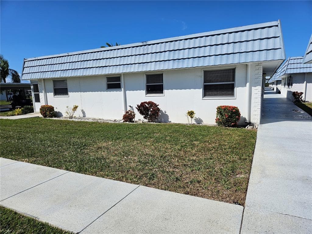 1901 ANDOVER WAY UNIT B-29 SUN CITY CENTER, FL 33573