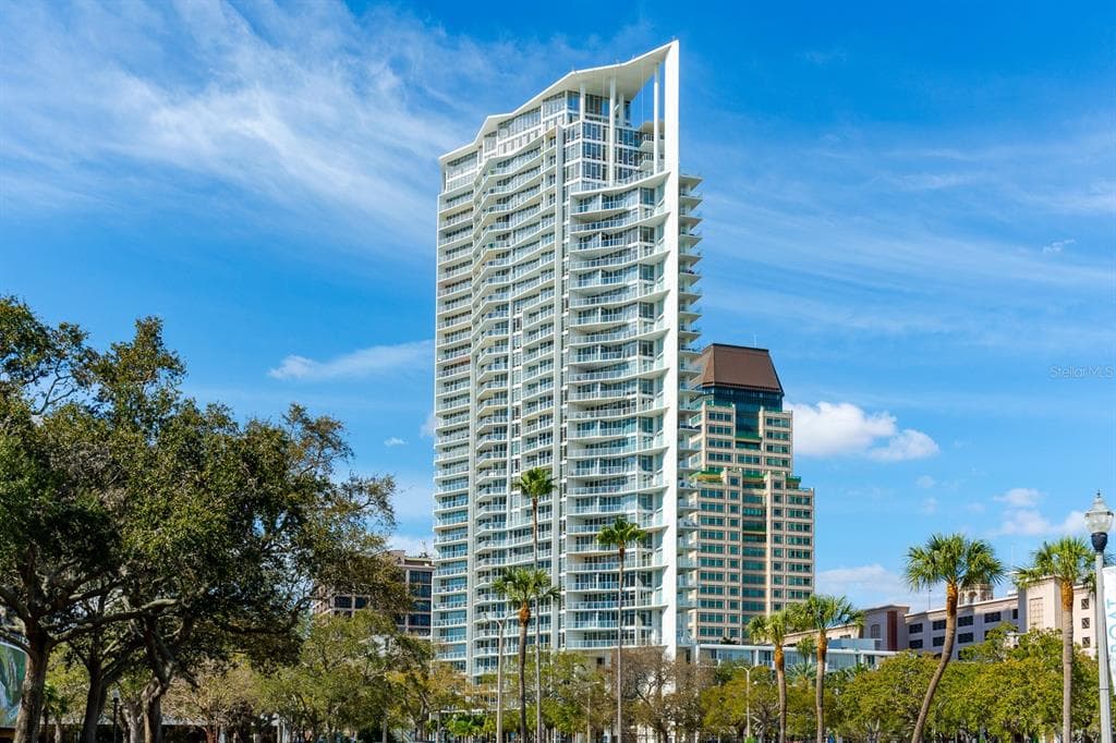 175 1ST STREET S UNIT 303 ST PETERSBURG, FL 33701