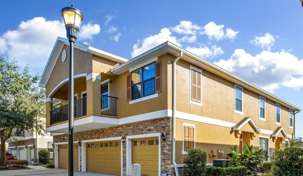 16535 KINGLETRIDGE AVENUE LITHIA, FL 33547