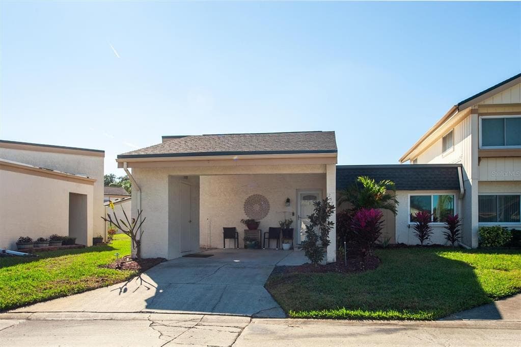 2578 FOREST RUN COURT UNIT 1042 CLEARWATER, FL 33761