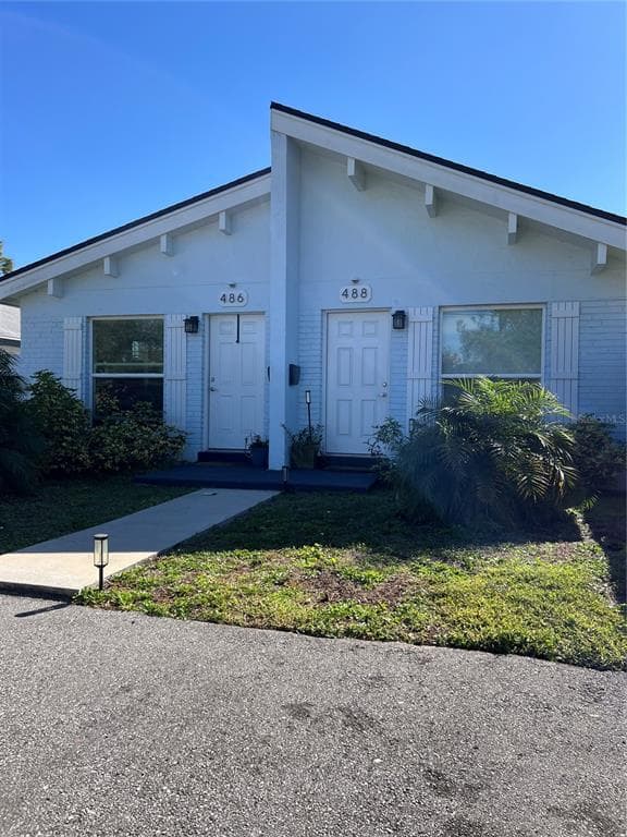 486 88TH AVENUE N ST PETERSBURG, FL 33702