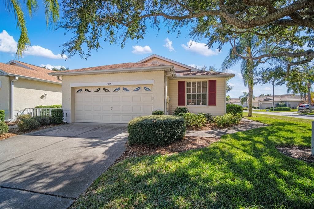 2317 NANTUCKET DRIVE UNIT 43 SUN CITY CENTER, FL 33573