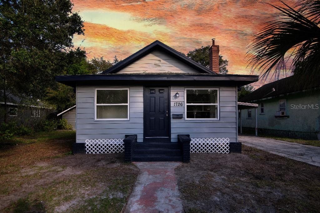 1726 QUEEN STREET S ST PETERSBURG, FL 33712