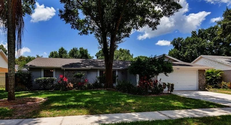5828 SILVER MOON AVENUE TAMPA, FL 33625