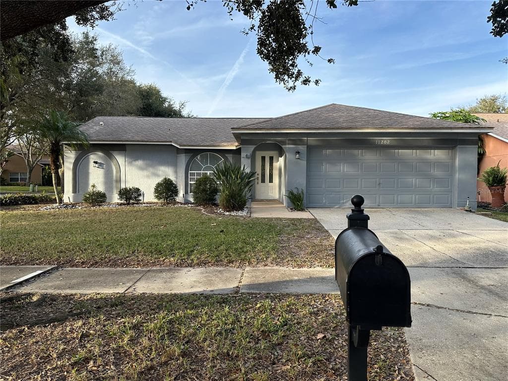11202 LONGBROOKE DRIVE RIVERVIEW, FL 33579