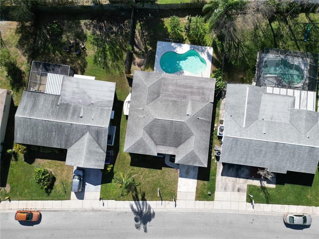 1811 ELMWOOD DRIVE OLDSMAR, FL 34677