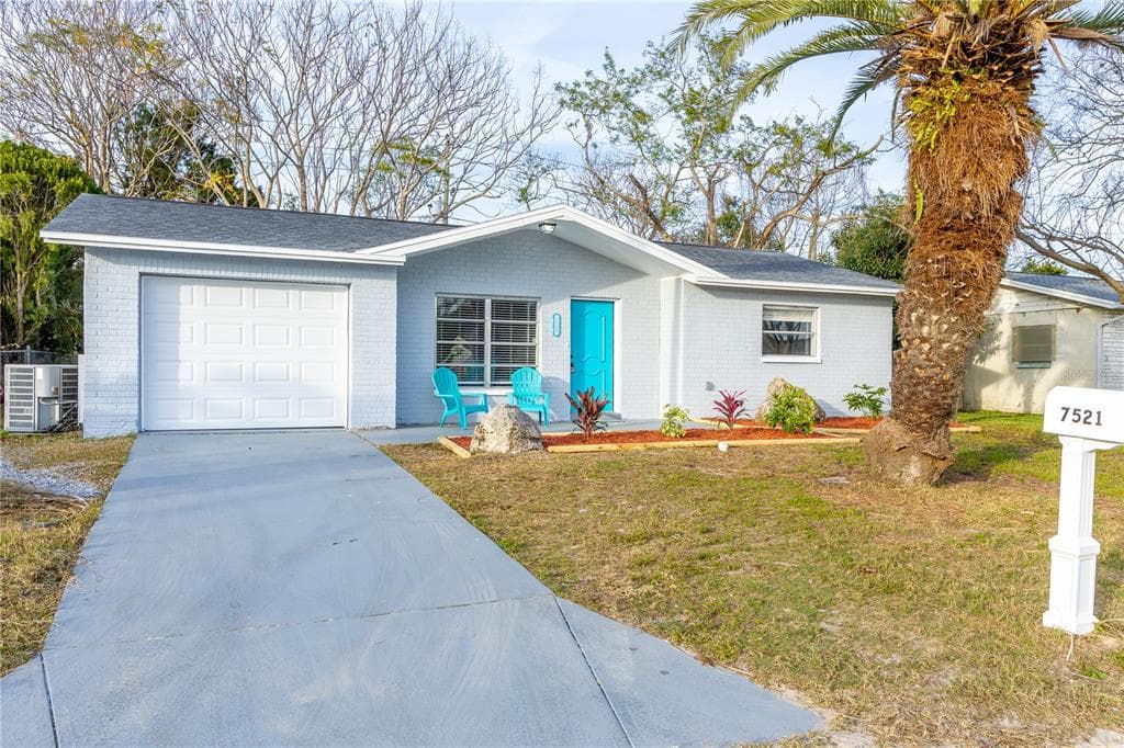 7521 JUDITH CRESCENT PORT RICHEY, FL 34668