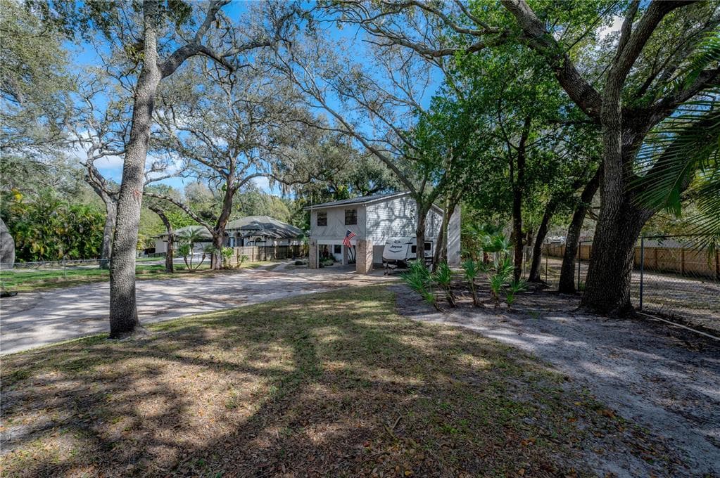 12409 N BOULEVARD TAMPA, FL 33612