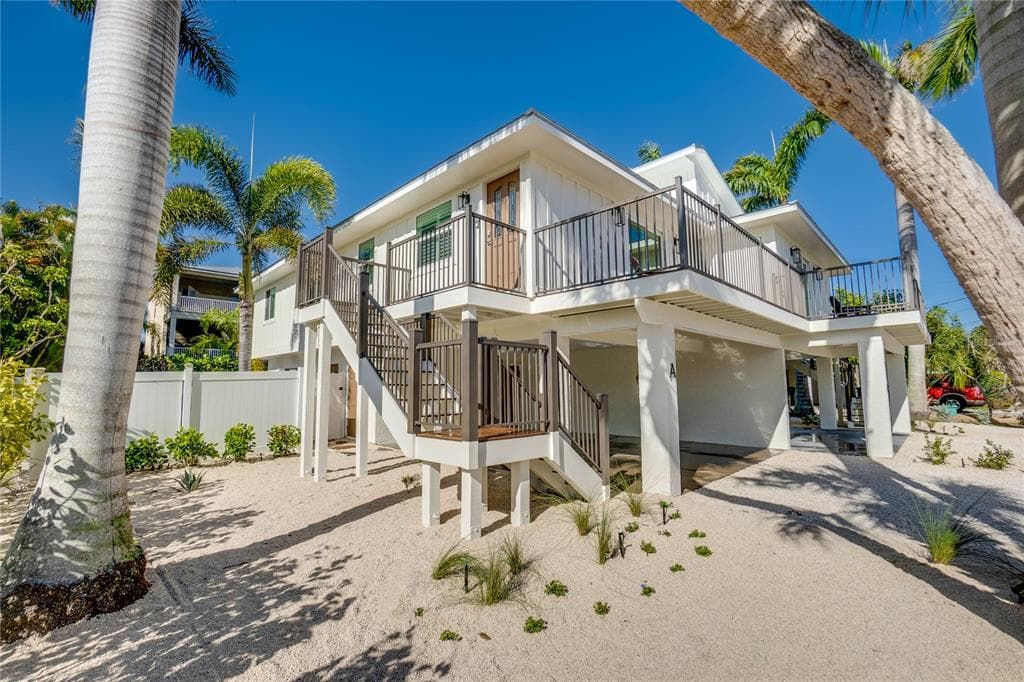214 64TH STREET UNIT A HOLMES BEACH, FL 34217