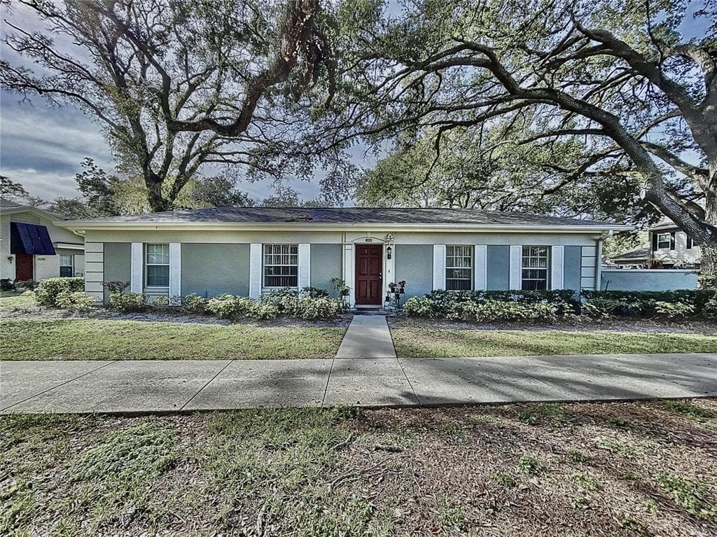 11813 NORTHTRAIL AVENUE UNIT 11813 TEMPLE TERRACE, FL 33617