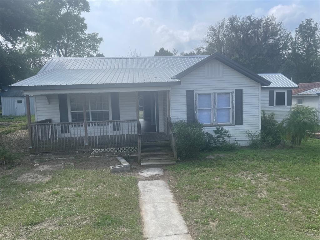 111 D STREET W FROSTPROOF, FL 33843