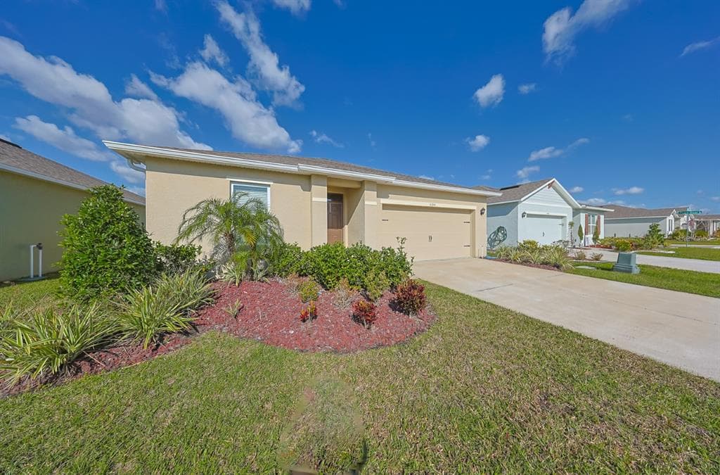 5394 ARLINGTON RIVER DRIVE LAKELAND, FL 33811
