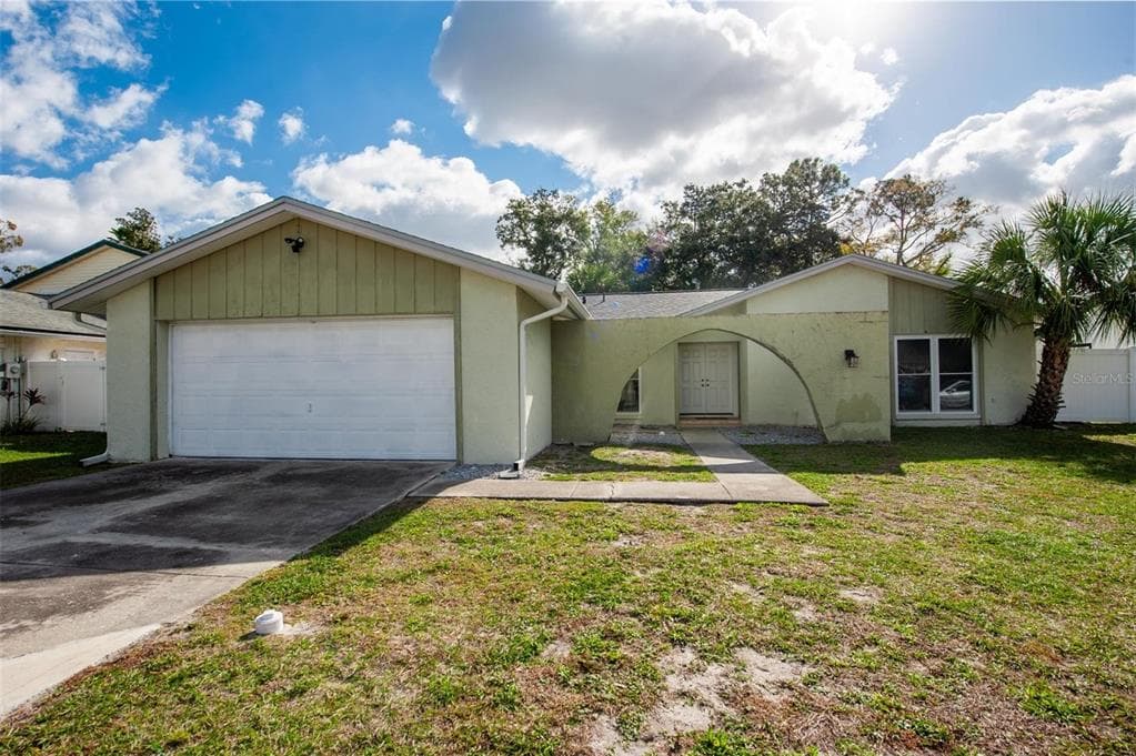 7403 ARMAND DRIVE TAMPA, FL 33634