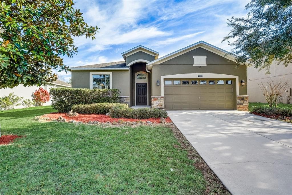 5729 QUINTON WAY MOUNT DORA, FL 32757