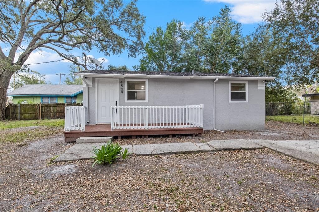 4509 N 29TH STREET TAMPA, FL 33610