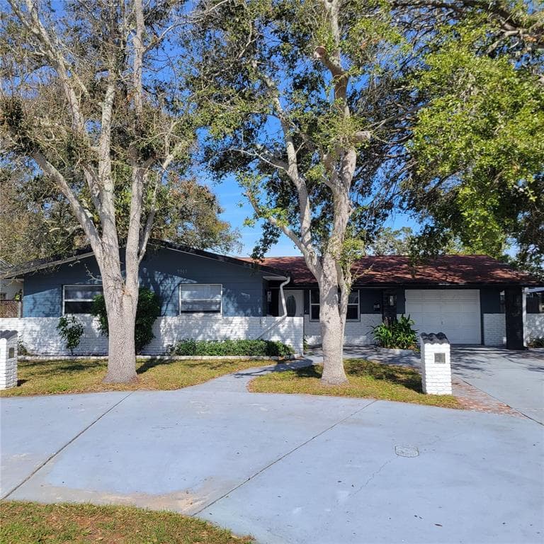 5901 17TH AVENUE N ST PETERSBURG, FL 33710