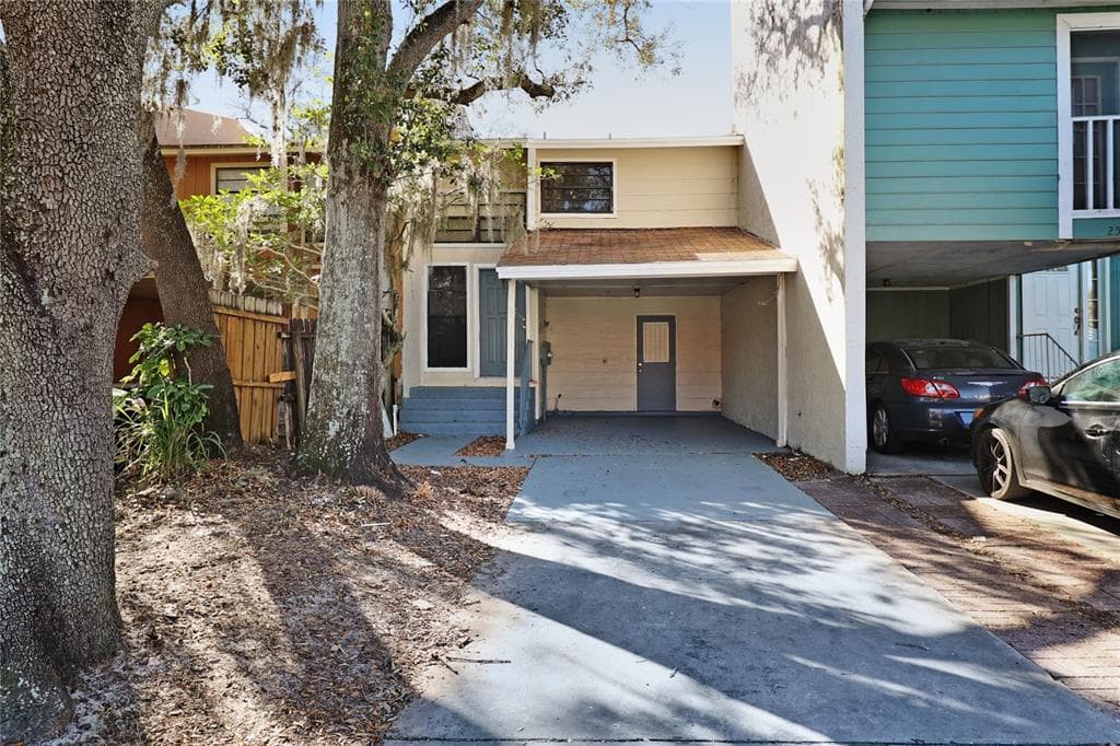 2535 E STANLEY MATTHEW CIRCLE TAMPA, FL 33604
